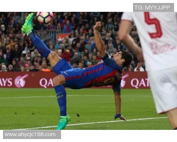 足球明星的倒钩技艺揭秘与经典瞬间回顾